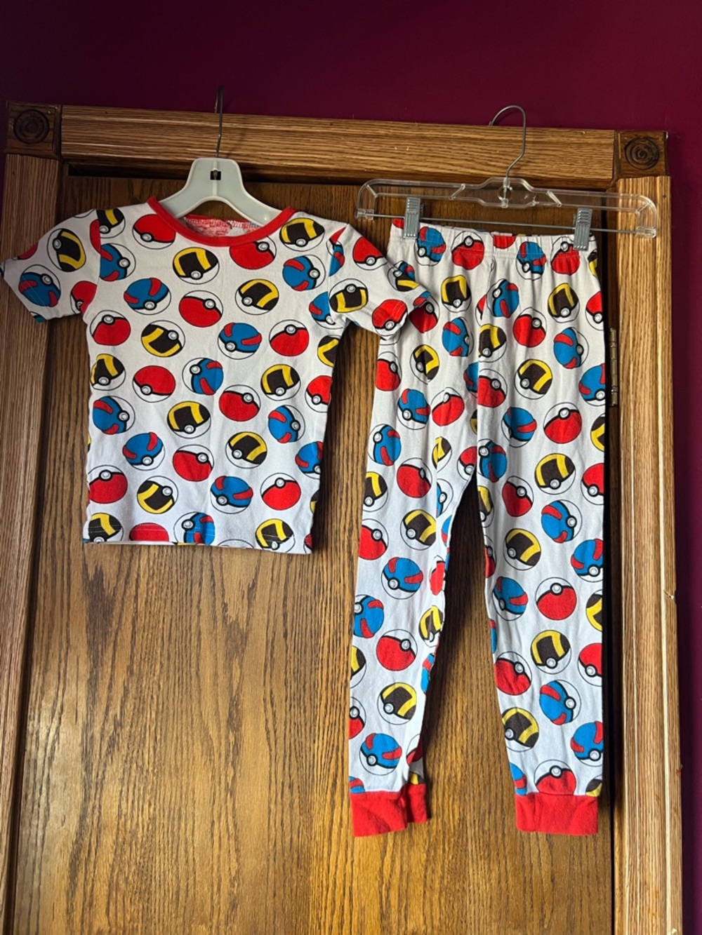Kids White Poké Ball Print Pajama Set with Red Trim size 8